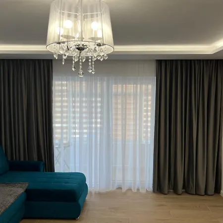 Luxury Apartment Centrul Vechi Curtea De Arges Exterior photo