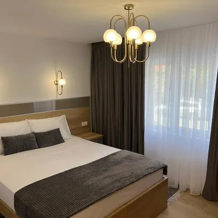Luxury Apartment Centrul Vechi Curtea De Arges Exterior photo